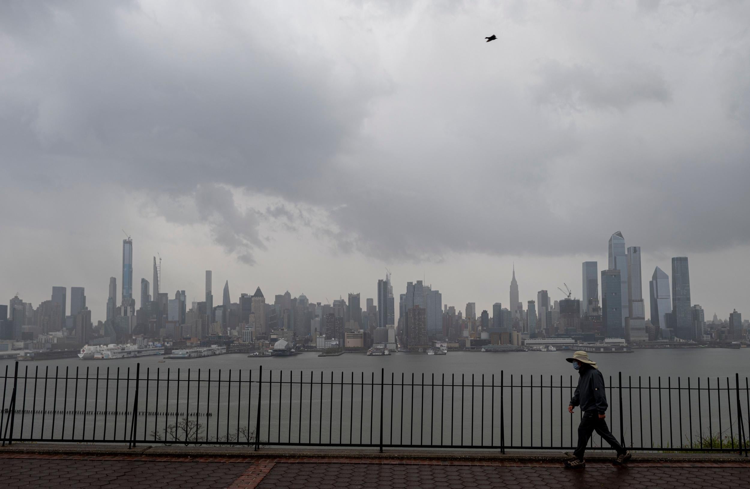 EUA emitem alerta de tornado para Nova York, incluindo Manhattan